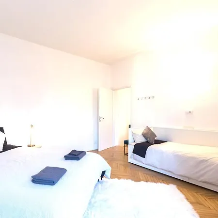Maggiore Luxury Retreat Lejlighed